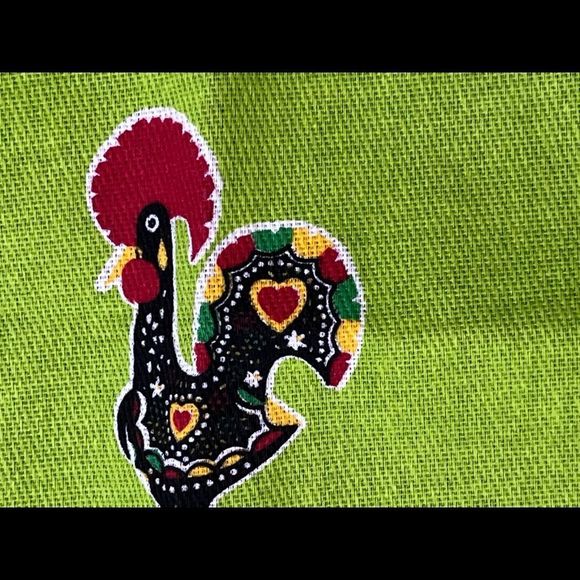 Vintage unused Portugal table topper - vintage linens - Picture 10 of 11